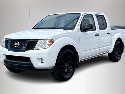 Used 2018 Nissan Frontier SV w/ Value Truck Package image 2