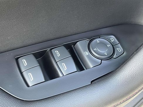 Used 2023 Chevrolet Blazer RS w/ Enhanced Convenience Package image 23