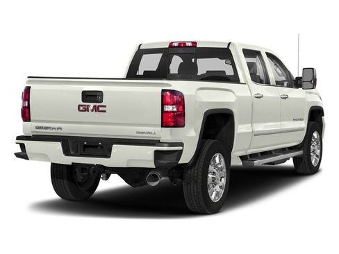 Used 2018 GMC Sierra 2500 Denali w/ Duramax Plus Package AWD/4WD image 2