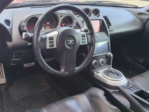Used 2006 Nissan 350Z Grand Touring RWD image 30