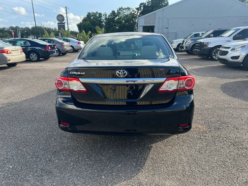 Used 2013 Toyota Corolla L FWD image 4