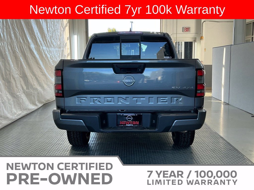 Used 2022 Nissan Frontier SV AWD/4WD image 5