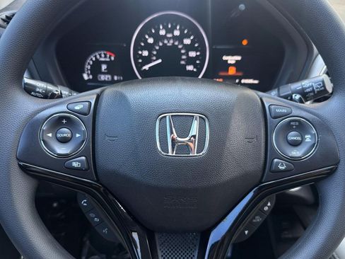 Used 2022 Honda HR-V EX image 17