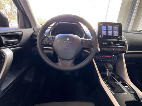 Used 2022 Mitsubishi Eclipse Cross SE image 5