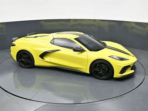 Used 2022 Chevrolet Corvette Stingray Premium Conv w/ Z51 Performance Package RWD image 28