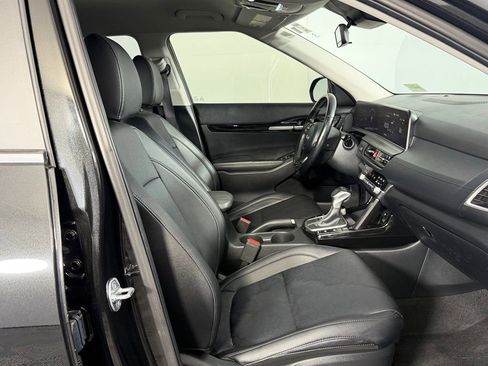 Used 2025 Kia Seltos EX AWD/4WD image 29