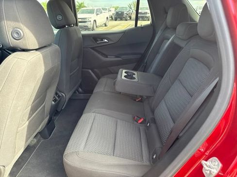 Used 2026 Chevrolet Equinox LT FWD image 3