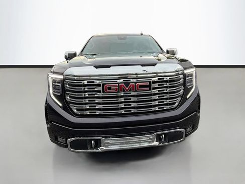 Used 2023 GMC Sierra 1500 Denali AWD/4WD image 2