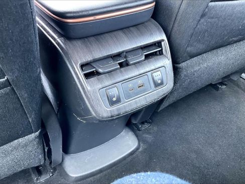 Used 2023 Nissan Ariya AWD image 31