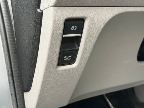 Used 2024 Honda Odyssey Touring image 16