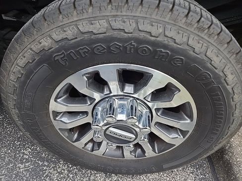 Used 2022 Ford F350 Lariat image 8