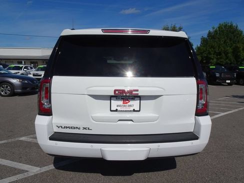 Used 2019 GMC Yukon XL SLT w/ Open Road Package RWD image 5