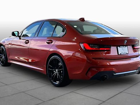 Used 2022 BMW 330i Sedan w/ M Sport Package RWD image 11