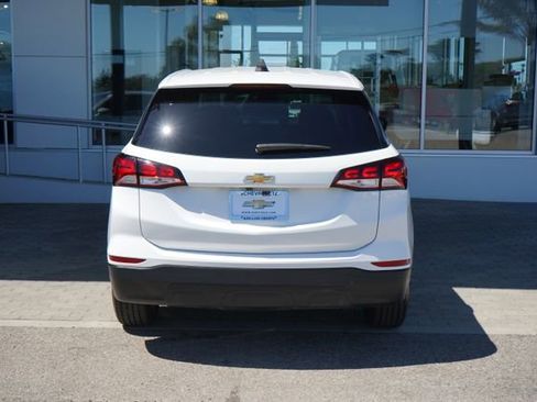 Used 2022 Chevrolet Equinox LS w/ LS Convenience Package FWD image 7