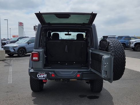 Used 2022 Jeep Wrangler Rubicon w/ Cold Weather Group AWD/4WD image 17