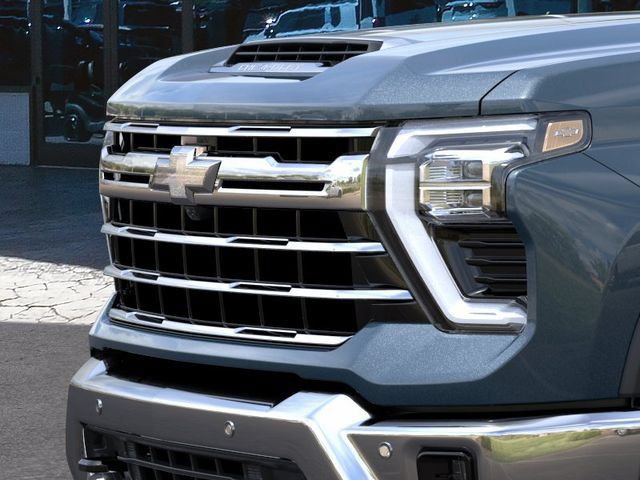 New 2026 Chevrolet Silverado 2500 LTZ w/ LTZ Premium Package AWD/4WD image 13