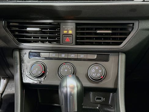 Used 2019 Volkswagen Jetta S image 13