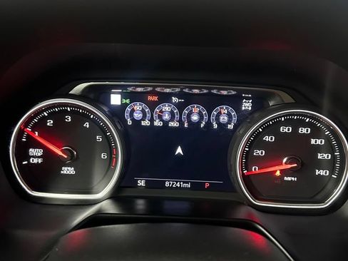 Used 2021 Chevrolet Tahoe High Country w/ Premium Package AWD/4WD image 19