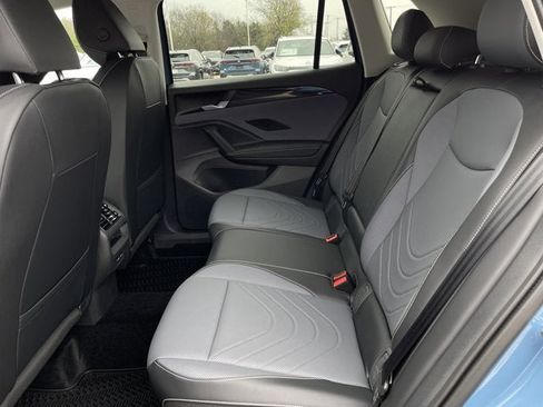 New 2026 Volkswagen Tiguan SE image 26