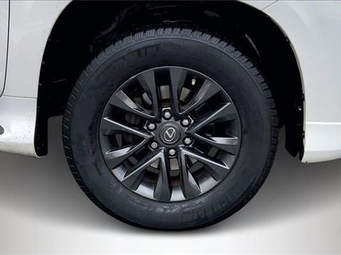 Used 2020 Lexus GX 460 Premium image 8