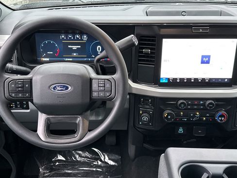 New 2026 Ford F250 XLT w/ XLT Premium Package image 13