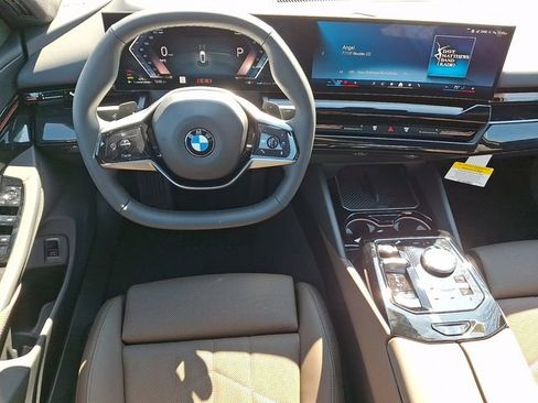 New 2026 BMW 530i xDrive AWD/4WD image 11