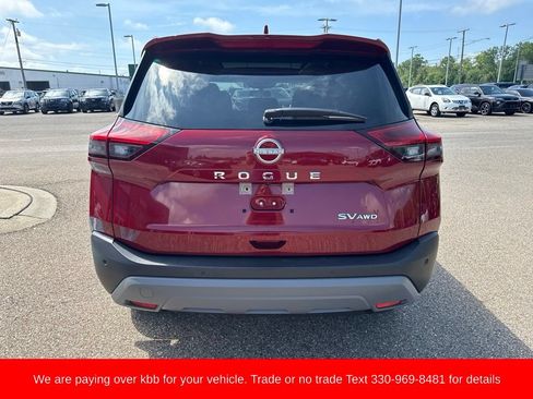 Used 2022 Nissan Rogue SV AWD/4WD image 6