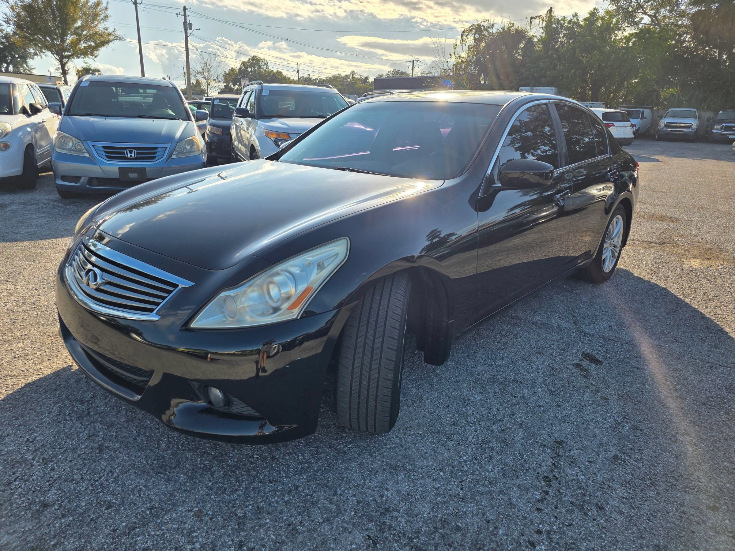 Used 2013 INFINITI G37 Journey w/ Premium Pkg RWD image 3