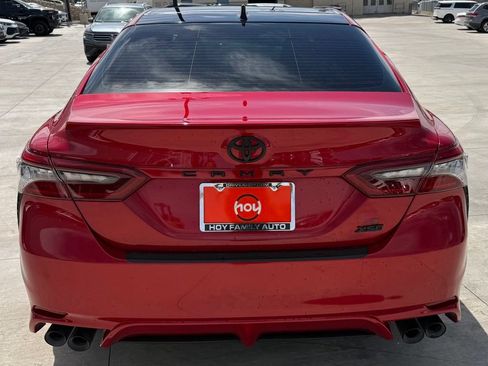 Used 2024 Toyota Camry XSE FWD image 8