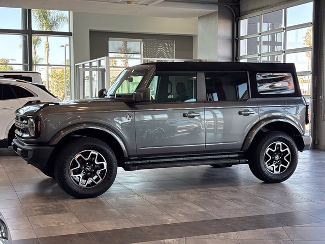 Used 2023 Ford Bronco Outer Banks AWD/4WD image 11