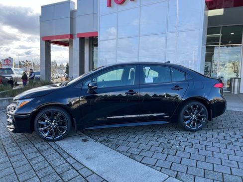 New 2026 Toyota Corolla SE image 2