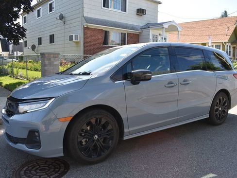 Used 2025 Honda Odyssey Sport-L image 7