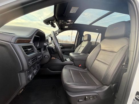 Used 2023 Chevrolet Tahoe High Country image 8