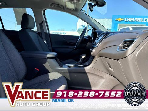 Used 2024 Chevrolet Equinox LT w/ LPO, Floor Liner Package image 21