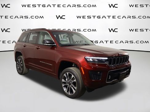 Used 2023 Jeep Grand Cherokee Overland w/ Adv Protech Group III AWD/4WD image 46