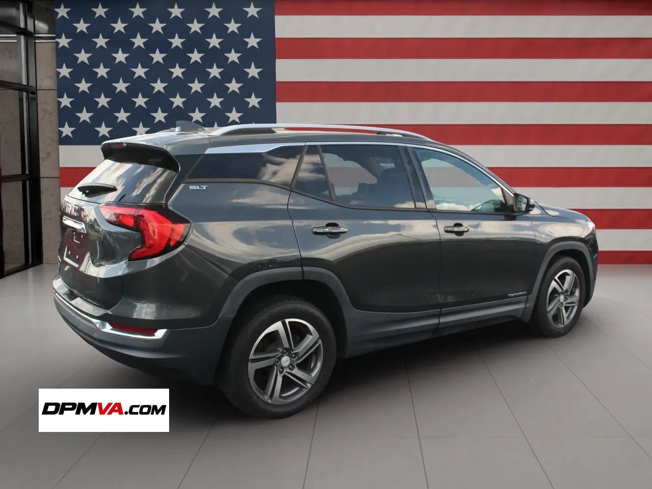Used 2020 GMC Terrain SLT FWD image 8