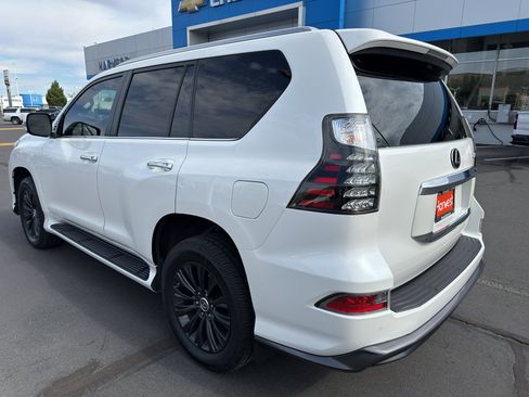 Used 2023 Lexus GX 460 Premium AWD/4WD image 9