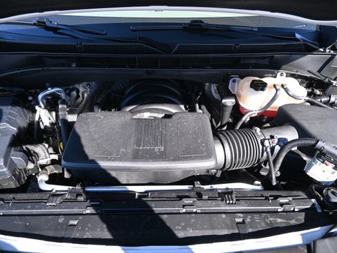 Used 2025 Cadillac Escalade Sport Platinum w/ LPO, ONYX Package image 37