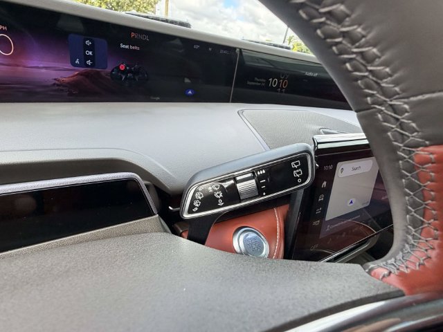 Certified 2024 Lincoln Nautilus Black Label w/ Jet Appearance Package (87T) AWD/4WD image 27