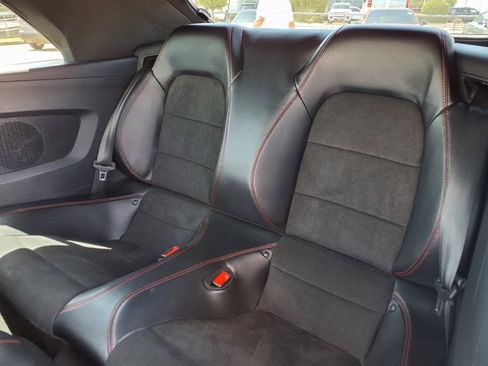 Used 2020 Ford Mustang GT Premium w/ Equipment Group 401A RWD image 8
