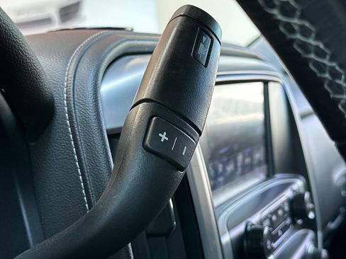 Used 2018 GMC Sierra 1500 SLT w/ SLT Premium Package image 33