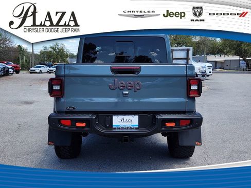 Certified 2024 Jeep Gladiator Mojave AWD/4WD image 5