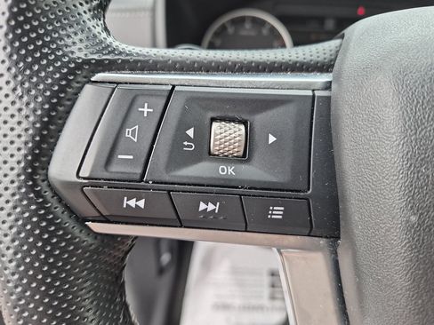 Used 2024 Mitsubishi Outlander SE AWD/4WD image 17