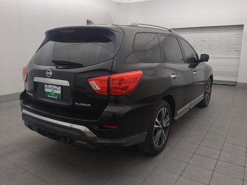 Used 2020 Nissan Pathfinder Platinum FWD image 9