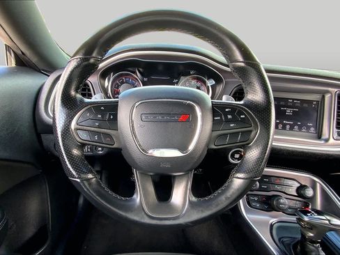 Used 2021 Dodge Challenger GT RWD image 6