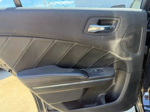 Used 2014 Dodge Charger R/T RWD image 11