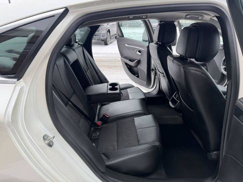 Used 2014 Chevrolet Impala LT w/ Convenience Package image 27