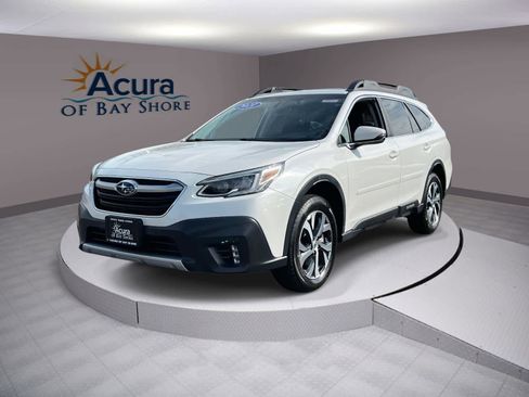 Used 2021 Subaru Outback Limited image 1