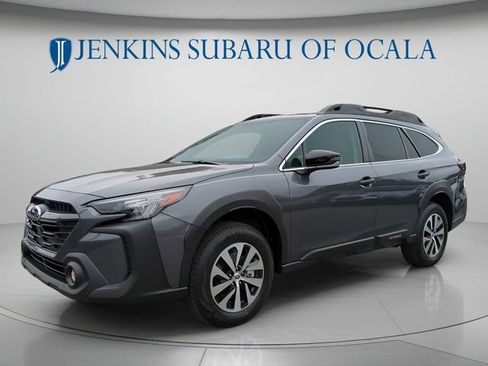 Used 2025 Subaru Outback Premium AWD/4WD image 7