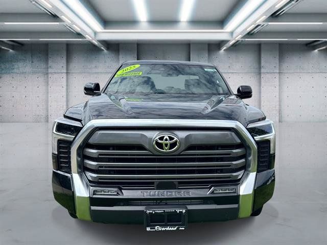 Used 2025 Toyota Tundra Limited AWD/4WD image 2